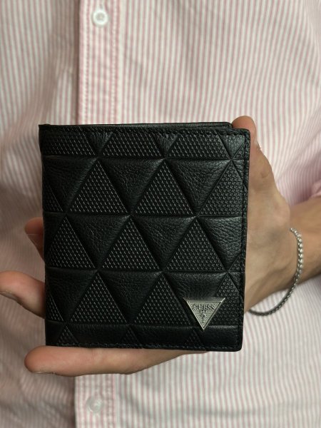 BLACK GUESS WALLET
